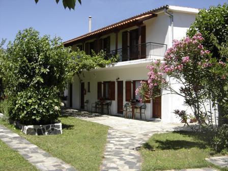 Petrouda'S Apartments Samothráki Exterior foto